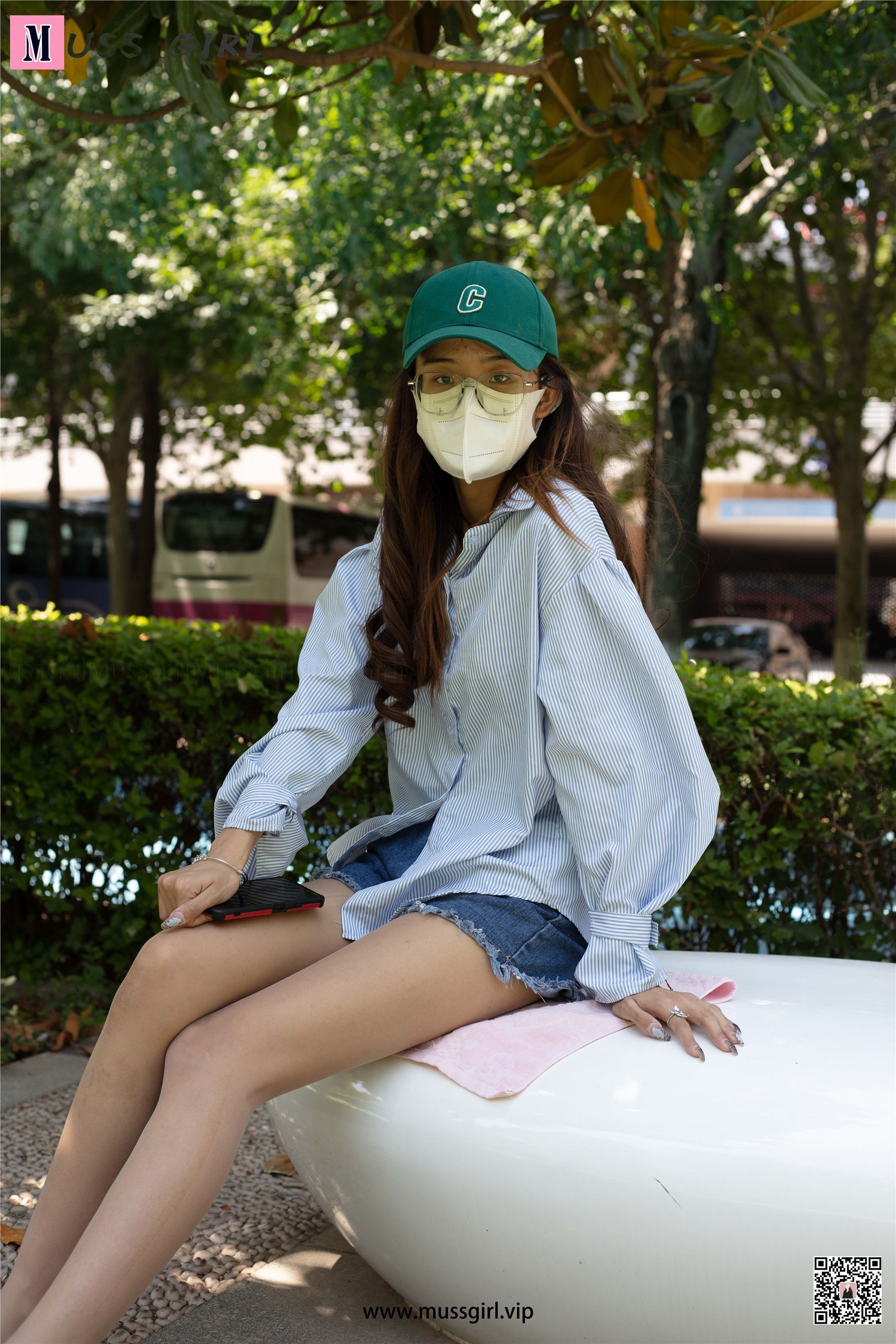 MussGirl慕丝女郎  NO.211 牛仔热裤肉丝美女